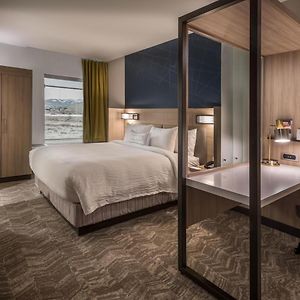 King Suite Hearing accessible